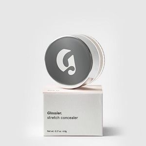 Glossier Stretch Concealer in Medium